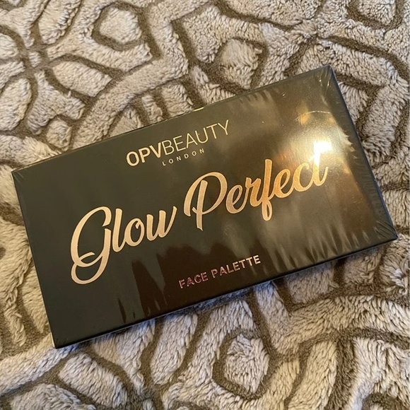 OPV Beauty Glow Perfect Face Palette in Shade 3 - Picture 2 of 3
